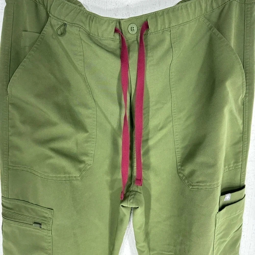 Figs Cairo cargo scrub pants green size L